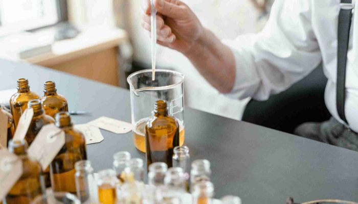 ciri-ciri-skincare-mengandung-merkuri-yang-harus-diwaspadai!