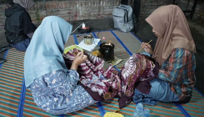 membangun-desa-sejahtera-bumiaji:-batik,-umkm,-dan-kolaborasi-bersama-astra