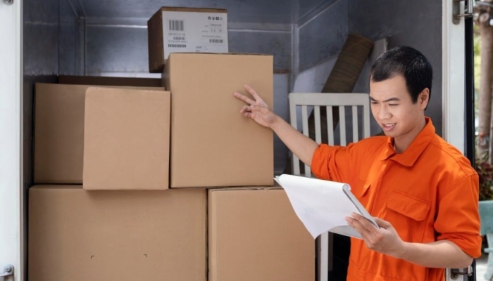 bagaimana-multi-stop-lalamove-menghemat-biaya-pengiriman-barang-harian-dari-gudang-ke-toko-mitra?