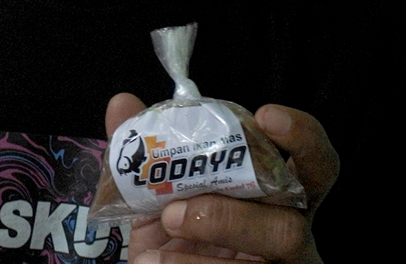 lodaya-spesial-amis-:-umpan-viral-ikan-mas-by-cadel-76,-untuk-harian,-pelampungan,-galapung