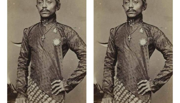 kisah-kalung-salib-paus-untuk-paku-buwono-ix,-raja-toleran-dari-surakarta