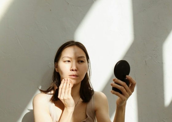 urutan-make-up-yang-benar-untuk-kulit-berminyak