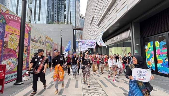 penuh-sukacita,-semarak-serumpun-menggema-di-keretapi-sarong-2025