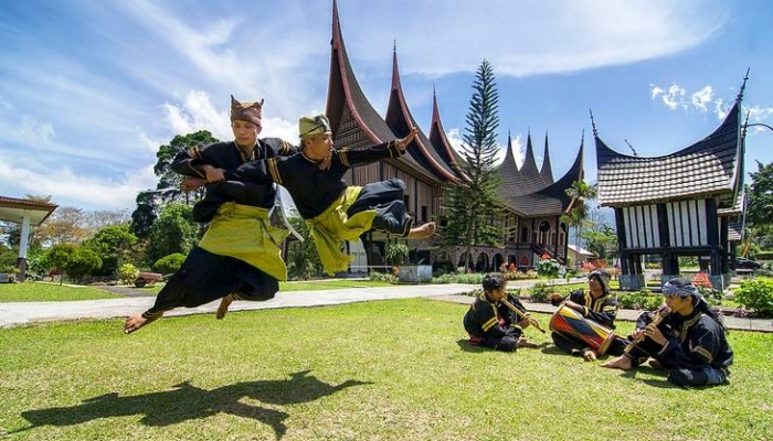 sejarah-dan-jurus-silat-cimande:-seni-bela-diri-tertua-dari-kabupaten-bogor