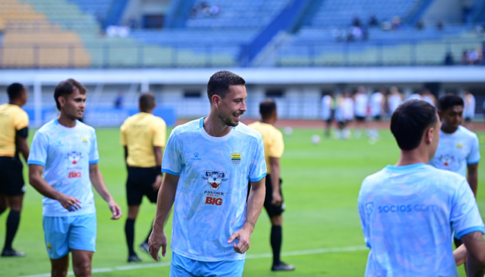 thom-haye-main-90-menit-lawan-arema,-bojan-akui-terpaksa