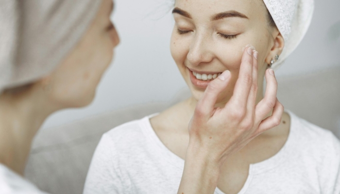 penting!-ini-6-cara-patch-test-skincare