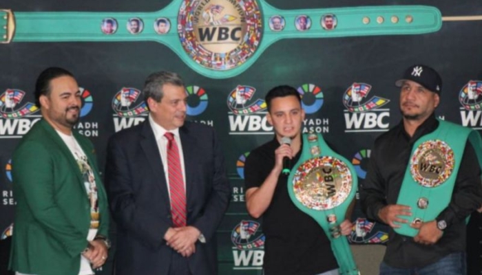 ricardo-sandoval-dinobatkan-sebagai-juara-dunia-kelas-terbang-wbc