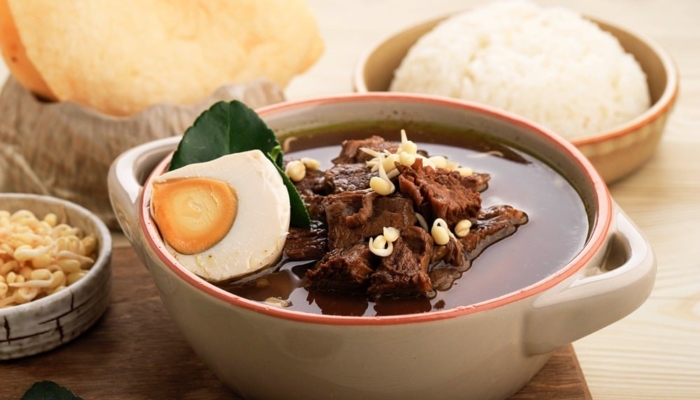7-tempat-makan-rawon-legendaris-di-surabaya-yang-wajib-anda-coba