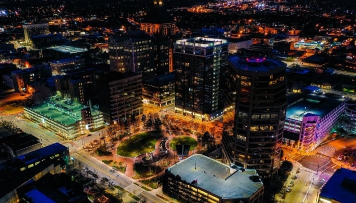 4-spot-wisata-malam-di-medan-yang-bikin-feed-instagrammu-kece-&-estetik!