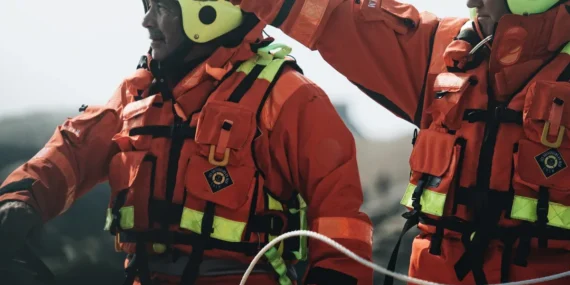 10 Pekerjaan Khusus Laki-laki yang Tidak Akan Tergantikan AI