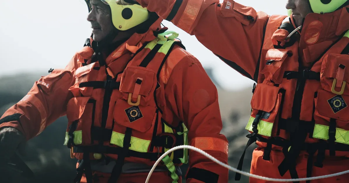 10-pekerjaan-khusus-laki-laki-yang-tidak-akan-tergantikan-ai