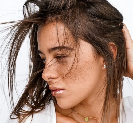 6-cara-mengatasi-rambut-lepek-agar-terlihat-segar