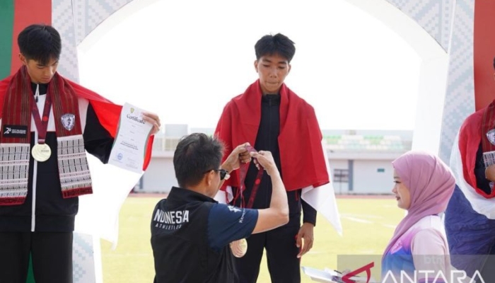nixon-raih-emas-lompat-jangkit-kejuaraan-atletik-asia-tenggara
