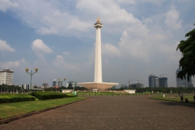 cara-ke-monas-naik-lrt,-mrt,-commuter-line,-dan-transjakarta