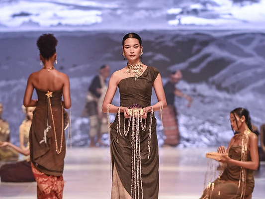 simak-5-highlight-momen-jakarta-fashion-week-2026