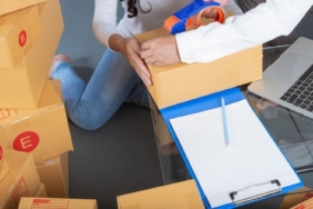 punya-titipan-barang-(jastip)?-simak-tips-&-cara-kirim-barang-jastip-dengan-praktis