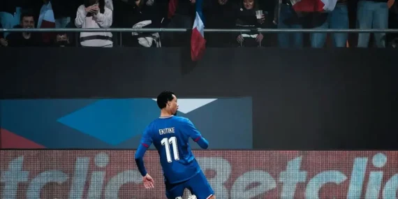 Hugo Ekitike dan Ruang Bertumbuhnya