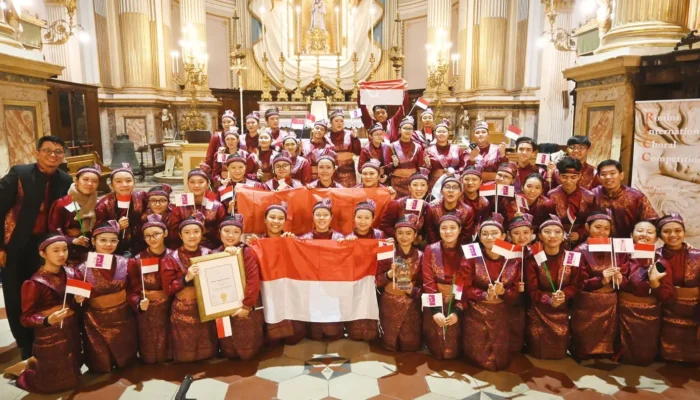 sma-santa-angela-bandung