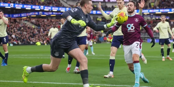 Pencarian Kiper Timnas Inggris Berkelas Dunia