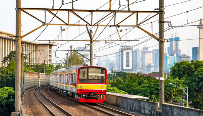krl-sampai-cikampek-bukan-lagi-mimpi,-akankah-jadi-solusi-macet-karawang-bekasi?