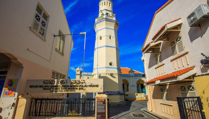 masjid-melayu-lebuh-acheh,-masjid-yang-diwakafkan-oleh-saudagar-asal-aceh-di-penang-malaysia