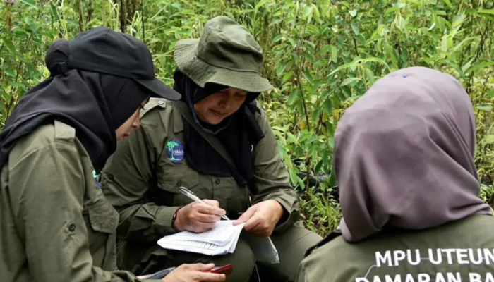 mpu-uteun:-ranger-perempuan-aceh-yang-lahir-dari-banjir-dan-kerusakan-hutan