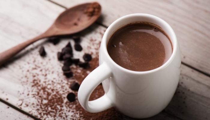 efek-buruk-duduk-terlalu-lama-bisa-diatasi-dengan-minum-cokelat?