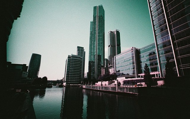 through-the-lc-wide-lens-around-the-globe:-a-trip-to-london-with-riccardo-montanini