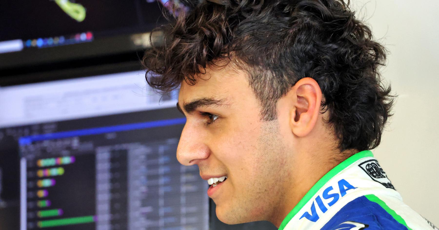 Fans F1 Terbelah Soal Promosi Arvid Lindblad ke Racing Bulls – KOMBI.ID