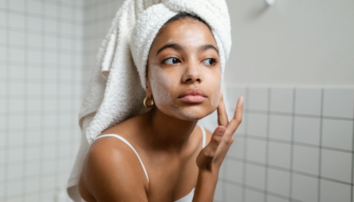 7-skincare-untuk-menghilangkan-flek-hitam-yang-efektif