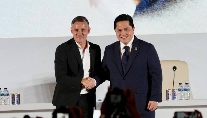 erick-thohir-ajak-semua-bersatu-untuk-sepak-bola-indonesia-dan-dukung-john-herdman