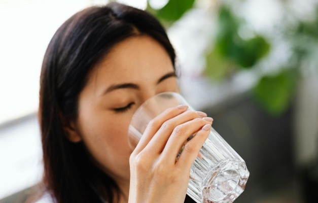 7-jadwal-minum-air-putih-yang-baik-untuk-menjaga-kesehatan