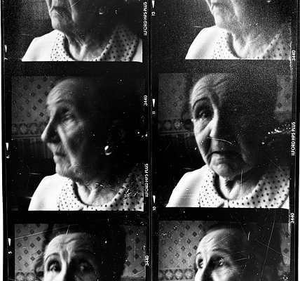 time-capsule-from-1999:-pinhole-portraits-on-an-august-evening-by-@coffeeshooter