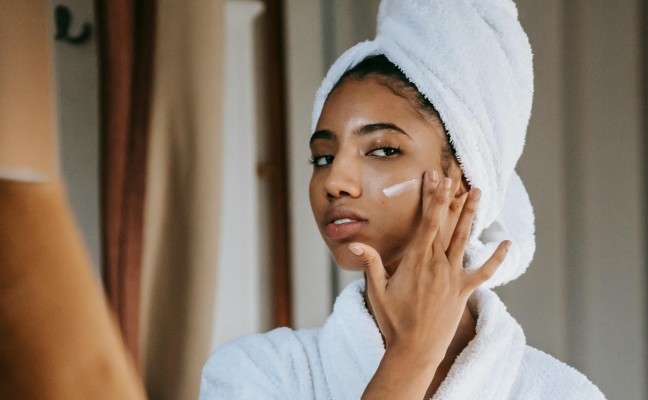 apakah-sunscreen-bisa-memutihkan-wajah?-ini-5-penjelasannya!