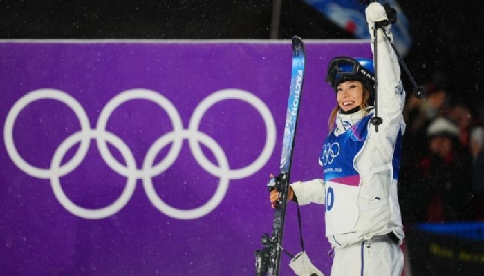 gu-ailing-sabet-perak-freeski-big-air-di-olimpiade-musim-dingin-2026