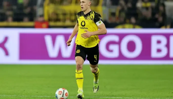 nico-schlotterbeck-absen-di-laga-krusial-dortmund-mendatang