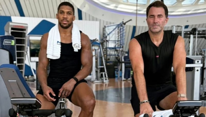 anthony-joshua-targetkan-kembali-ke-ring-juli-setelah-kecelakaan-fatal