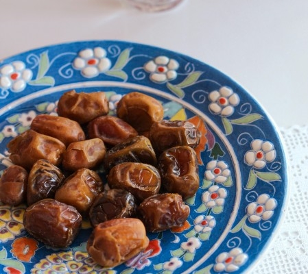 6-tips-memilih-kurma-yang-segar-dan-berkualitas-untuk-kamu