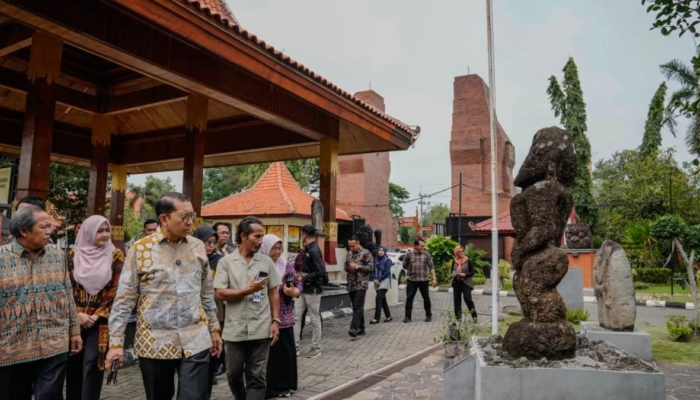 targetkan-jadi-pusat-edukasi,-menteri-kebudayaan-siapkan-strategi-baru-untuk-museum-mpu-tantular