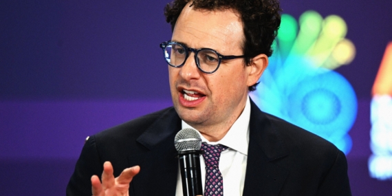 Trump Bergerak untuk Melarang Antropik Dari Pemerintah AS