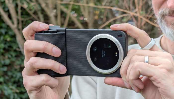 ulasan:-xiaomi-17-ultra-dan-leitzphone-kemas-leica-magic-menjadi-ponsel-unggulan