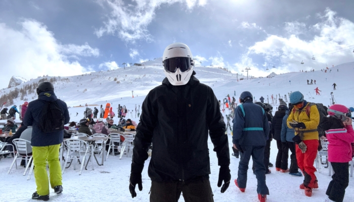 helm-ruroc-ini-menghancurkan-liburan-ski-saya