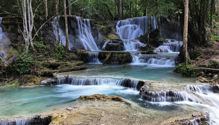 air-terjun-kamumu,-air-terjun-bertinkgat-nan-indah-di-tengah-hutan-luwuk-banggai