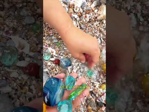 penemuan batu akik cantik di pantai #shortvideo #shortsviral #shorts