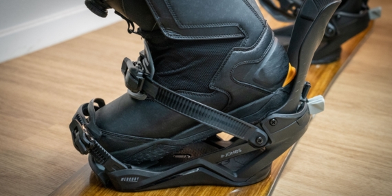 Ulasan Jones Mercury FASE Snowboard Bindings: Sistem Entri Cepat Terbaik