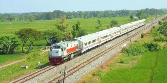 KA Sri Tanjung dan KA Kahuripan, Kereta Api Paling Nanggung dan Melelahkan bagi Penumpang