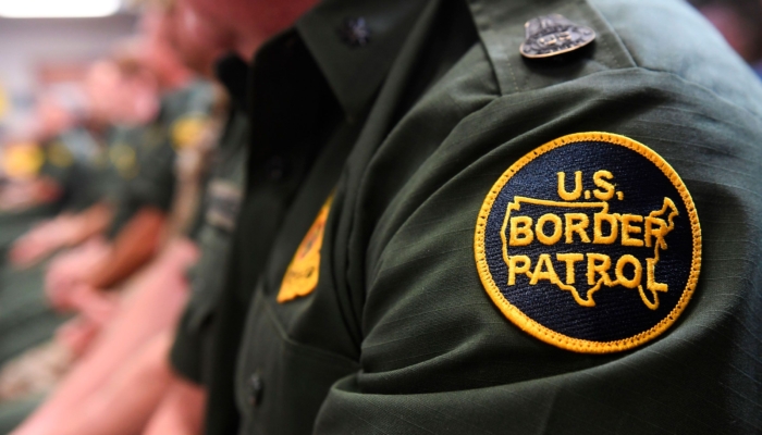 dhs-mengusir-petugas-privasi-cbp-yang-mempertanyakan-perintah-'ilegal'