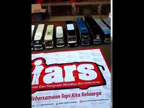Liputan kopdar komunitas miniatur bus dan truk di monas april 2016