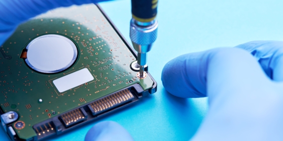 Cara Membeli Barang Elektronik Bekas atau Refurbished (2026)