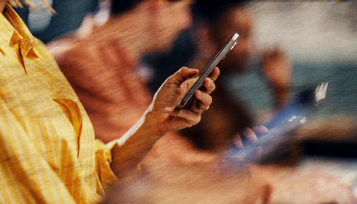 ratusan-juta-iphone-dapat-diretas-dengan-alat-baru-yang-ditemukan-di-alam-liar